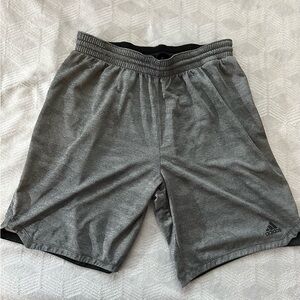 Men’s Adidas Shorts Gray Size Large Athletic Wear